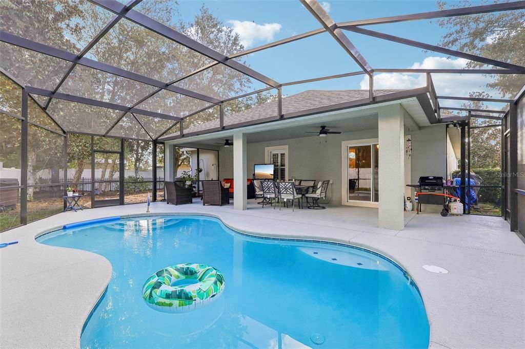 For Sale: $375,000 (3 beds, 2 baths, 1606 Square Feet)