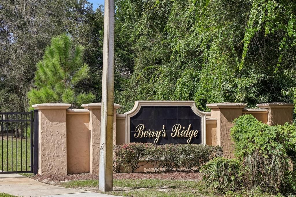 For Sale: $375,000 (3 beds, 2 baths, 1606 Square Feet)