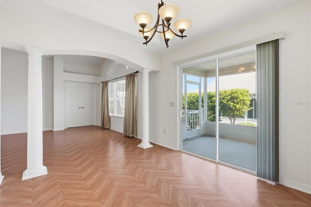 En Venta: $399,900 (3 camas, 2 baños, 1667 Pies cuadrados)