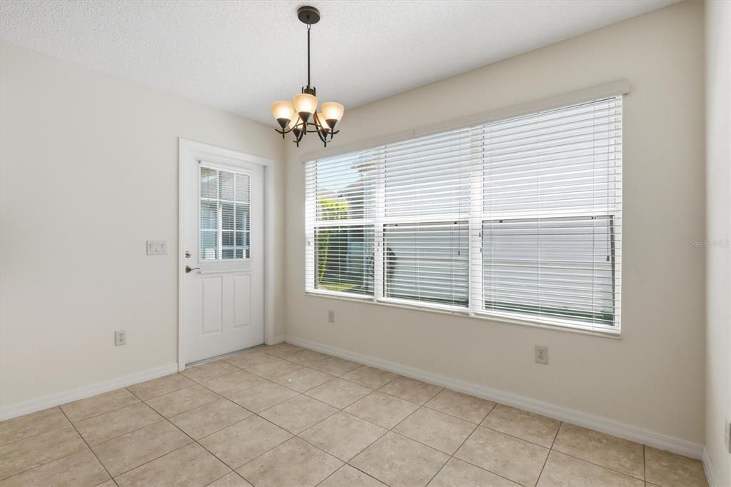 En Venta: $399,900 (3 camas, 2 baños, 1667 Pies cuadrados)