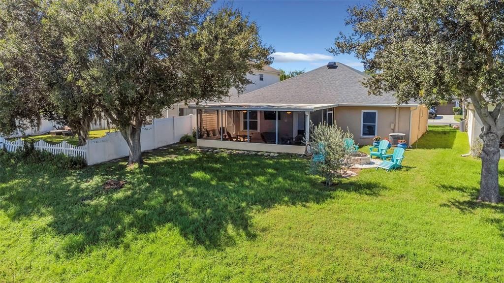 For Sale: $359,900 (4 beds, 2 baths, 1544 Square Feet)
