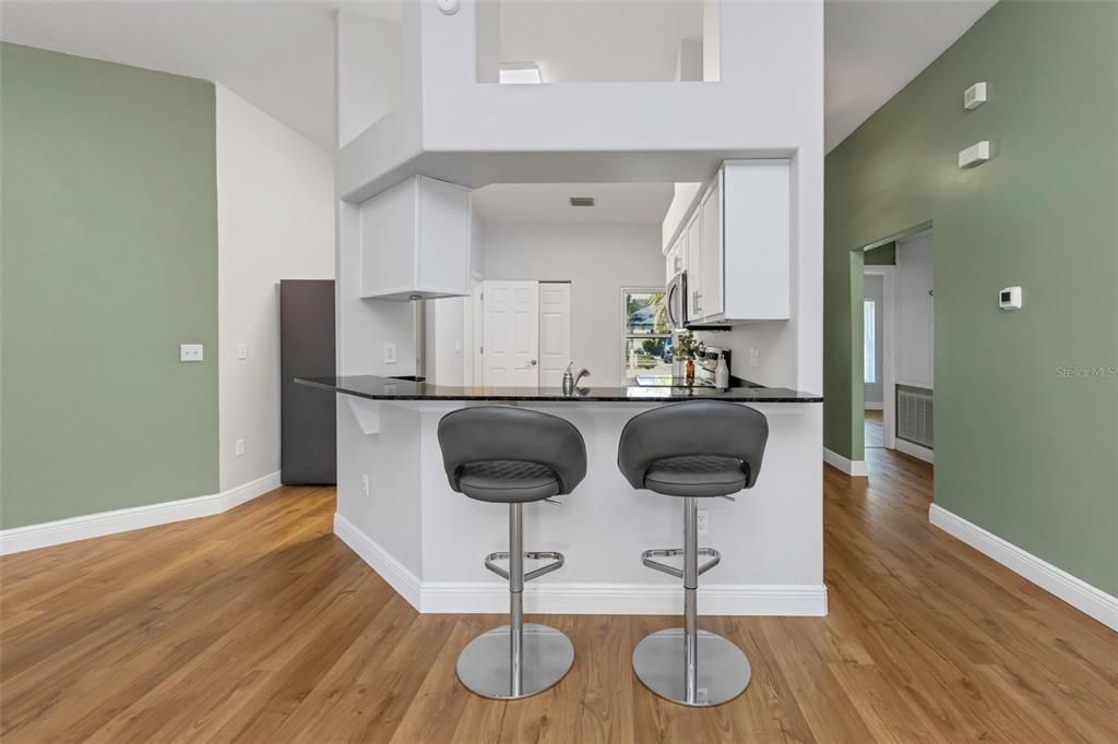 For Sale: $359,900 (4 beds, 2 baths, 1544 Square Feet)