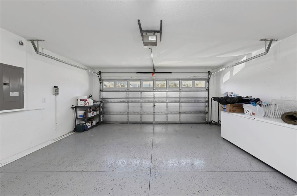 For Sale: $359,900 (4 beds, 2 baths, 1544 Square Feet)