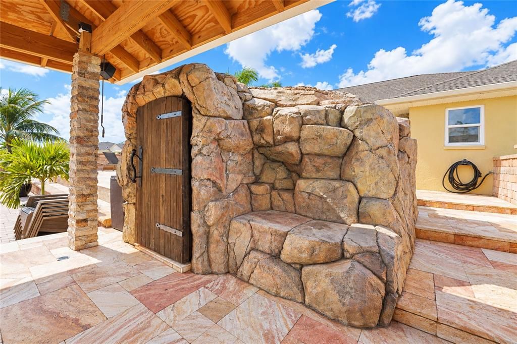 For Sale: $879,000 (3 beds, 3 baths, 1856 Square Feet)