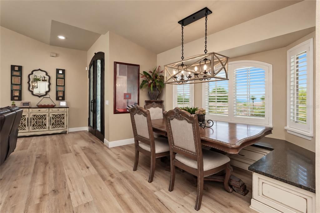 For Sale: $879,000 (3 beds, 3 baths, 1856 Square Feet)