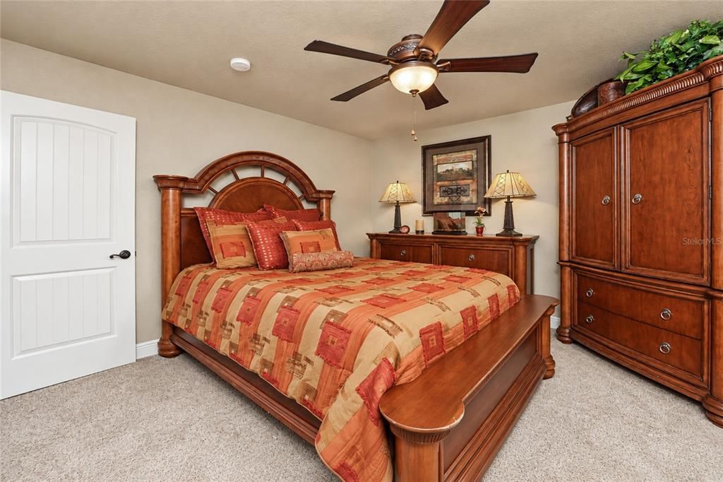For Sale: $879,000 (3 beds, 3 baths, 1856 Square Feet)