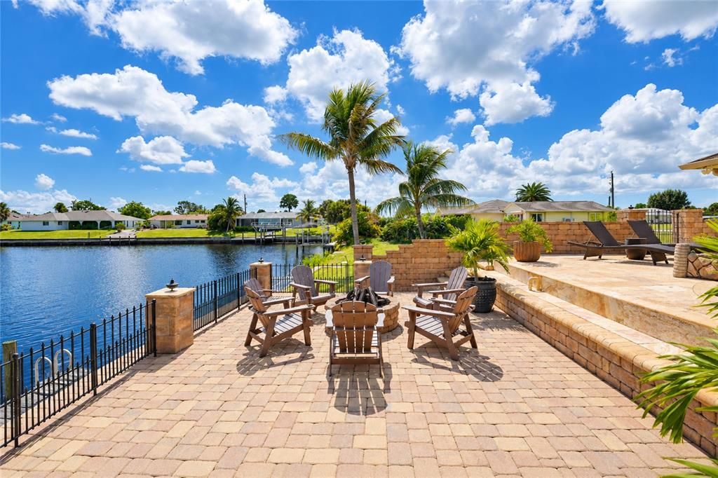 For Sale: $879,000 (3 beds, 3 baths, 1856 Square Feet)