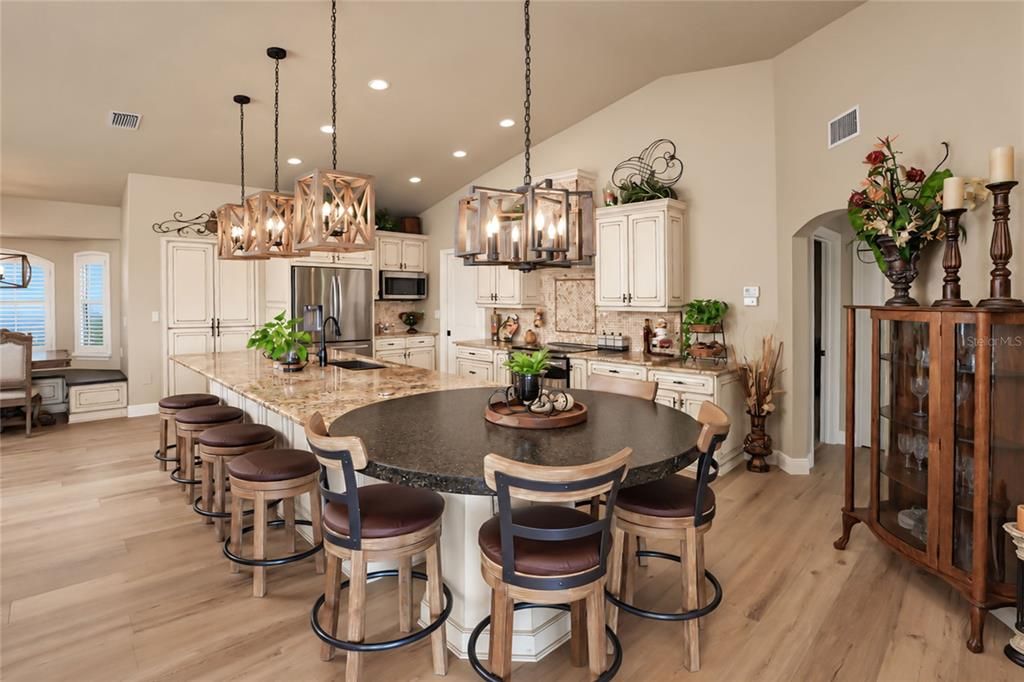 For Sale: $879,000 (3 beds, 3 baths, 1856 Square Feet)