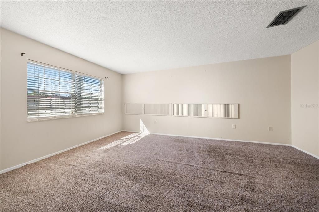 For Sale: $199,000 (2 beds, 2 baths, 1200 Square Feet)