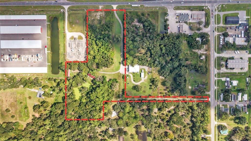 En Venta: $3,999,000 (10.13 acres)