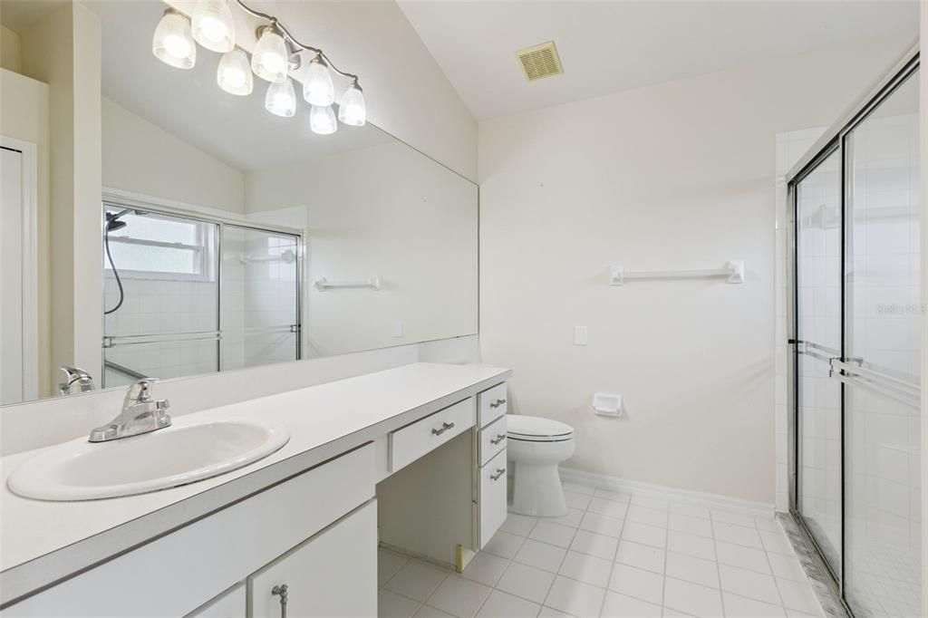 En Venta: $284,990 (2 camas, 2 baños, 1724 Pies cuadrados)