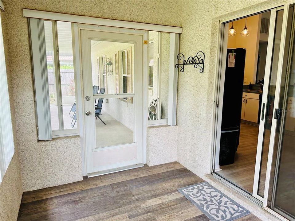 На продажу: $287,900 (3 спален, 2 ванн, 1132 Квадратных фут)