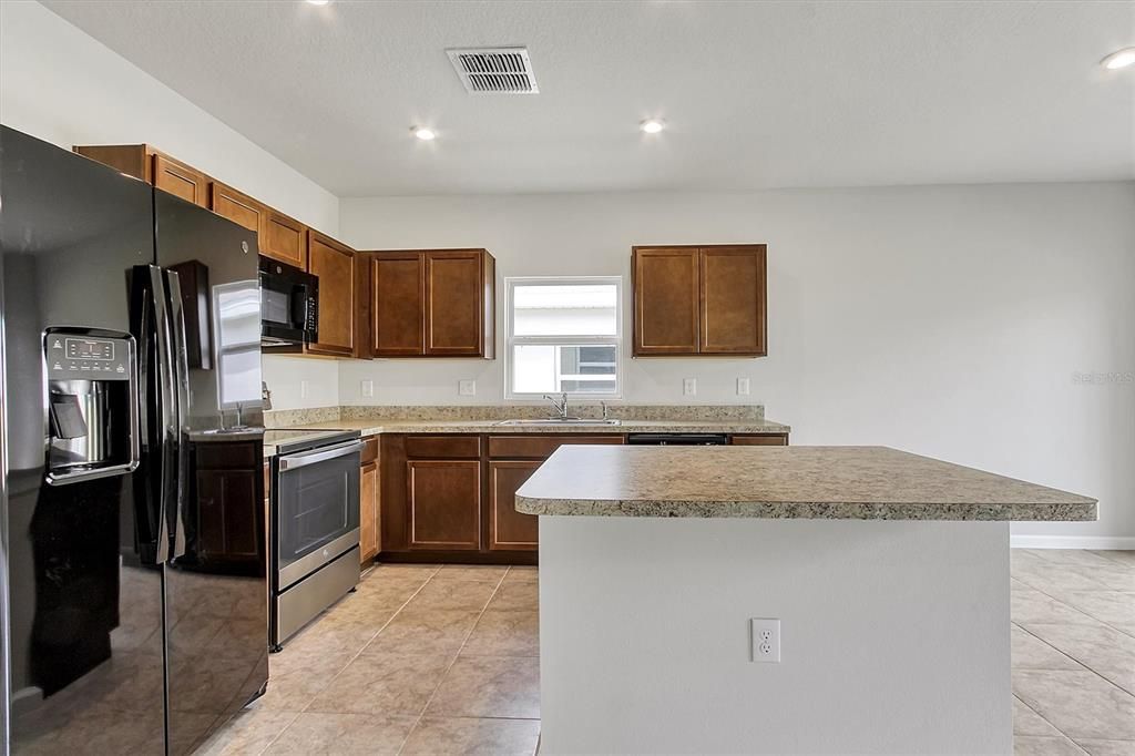В аренду: $1,895 (3 спален, 2 ванн, 1312 Квадратных фут)