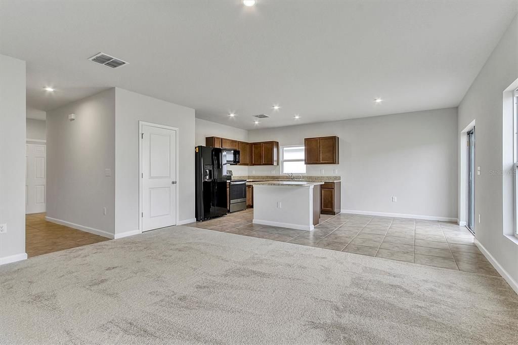 В аренду: $1,895 (3 спален, 2 ванн, 1312 Квадратных фут)