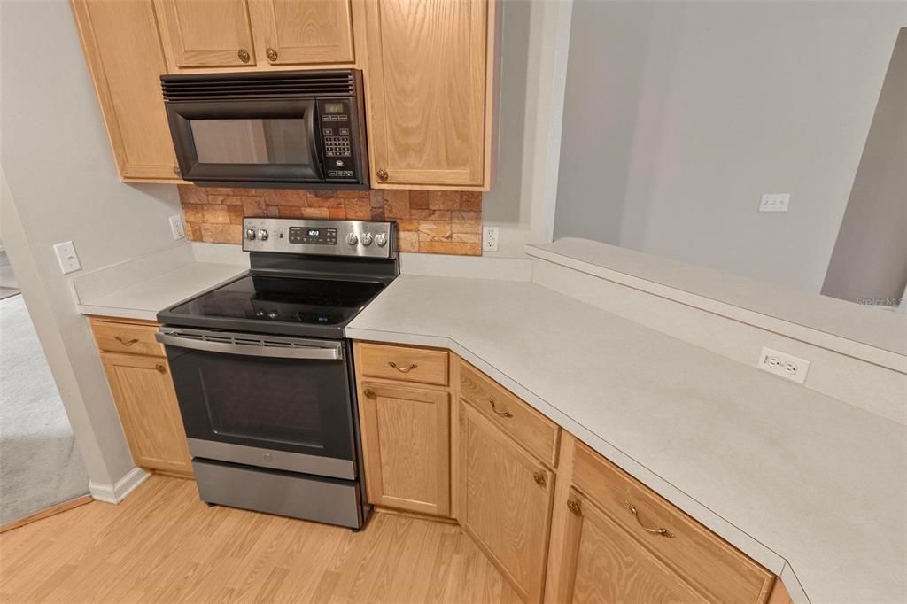 En Venta: $385,000 (3 camas, 2 baños, 2089 Pies cuadrados)