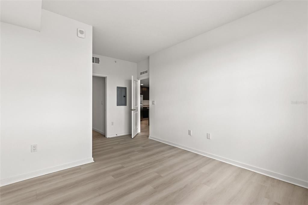 For Rent: $2,300 (3 beds, 2 baths, 1150 Square Feet)