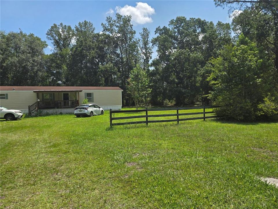 For Sale: $174,900 (3 beds, 2 baths, 1216 Square Feet)