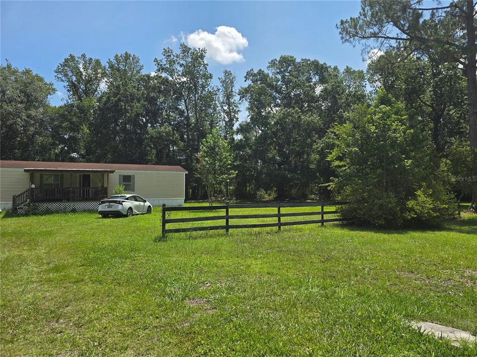 For Sale: $174,900 (3 beds, 2 baths, 1216 Square Feet)