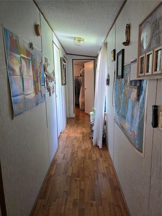 For Sale: $174,900 (3 beds, 2 baths, 1216 Square Feet)