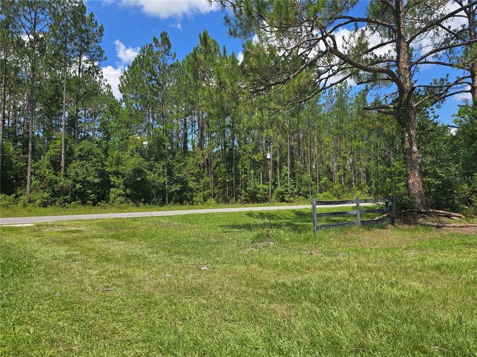 For Sale: $174,900 (3 beds, 2 baths, 1216 Square Feet)