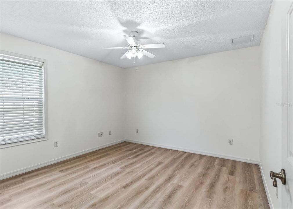 En Venta: $424,900 (3 camas, 2 baños, 2216 Pies cuadrados)