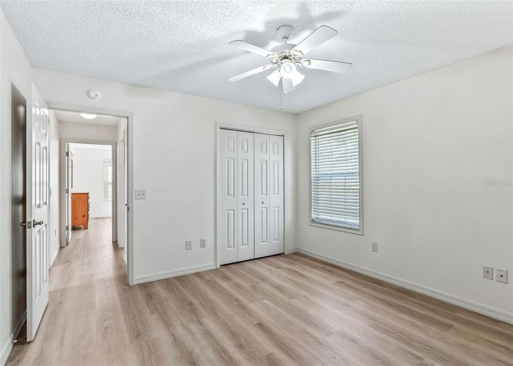 En Venta: $424,900 (3 camas, 2 baños, 2216 Pies cuadrados)