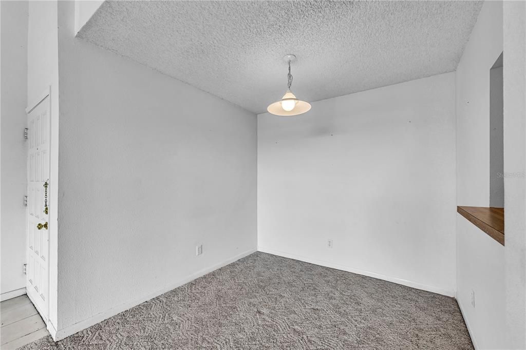 For Sale: $155,000 (2 beds, 2 baths, 1078 Square Feet)