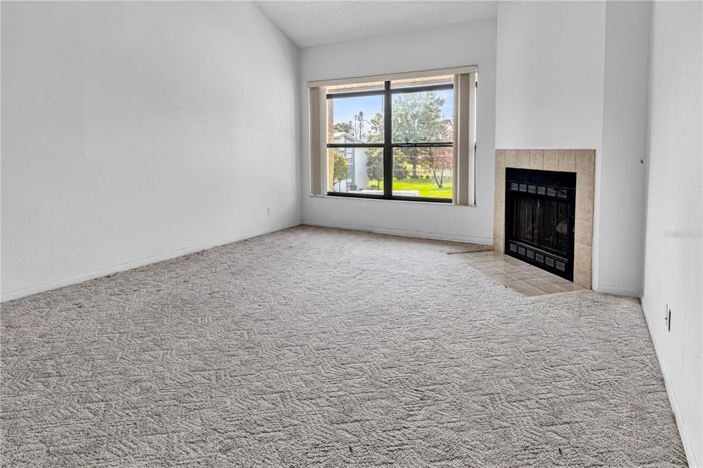 For Sale: $155,000 (2 beds, 2 baths, 1078 Square Feet)