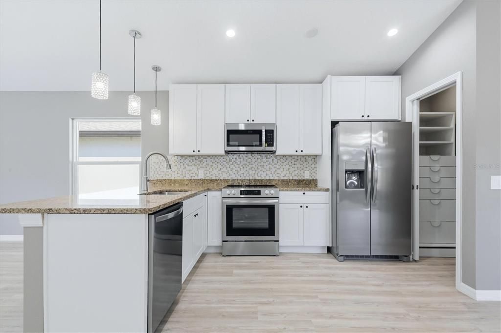For Rent: $1,850 (2 beds, 2 baths, 1342 Square Feet)
