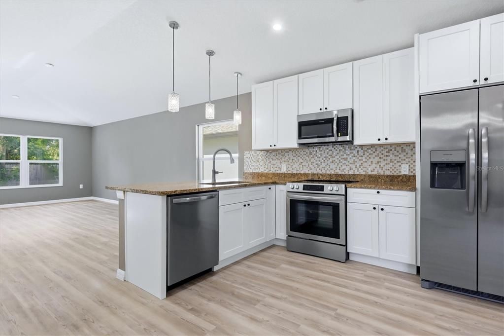For Rent: $1,850 (2 beds, 2 baths, 1342 Square Feet)