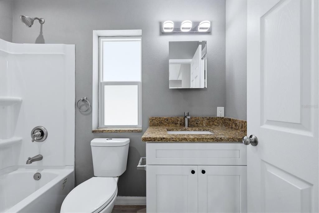For Rent: $1,850 (2 beds, 2 baths, 1342 Square Feet)
