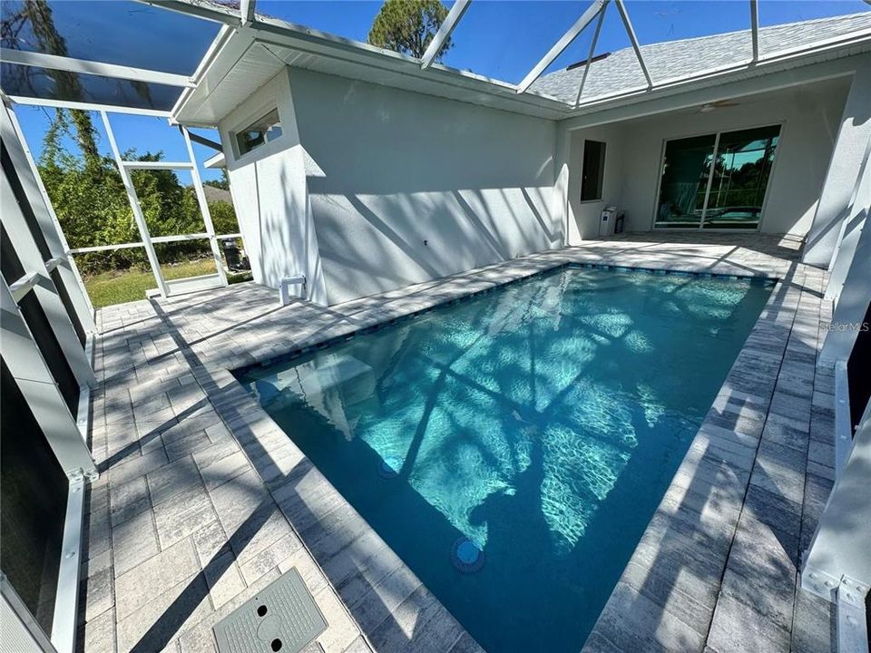 На продажу: $389,900 (3 спален, 2 ванн, 1767 Квадратных фут)