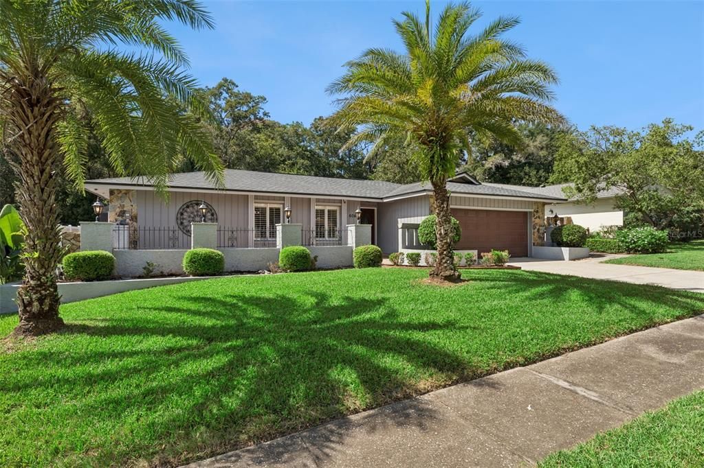 En Venta: $430,000 (4 camas, 2 baños, 1785 Pies cuadrados)