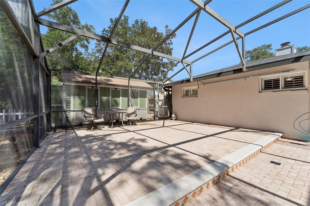 En Venta: $430,000 (4 camas, 2 baños, 1785 Pies cuadrados)
