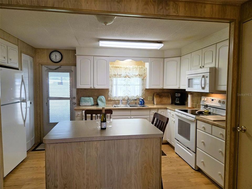En Venta: $174,900 (2 camas, 2 baños, 1152 Pies cuadrados)