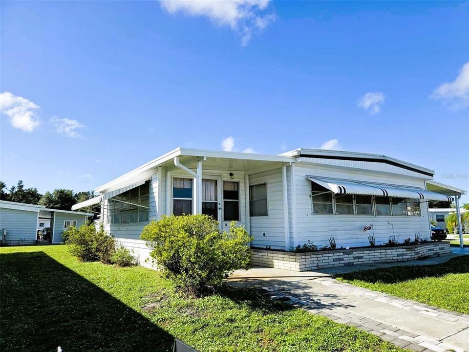 En Venta: $174,900 (2 camas, 2 baños, 1152 Pies cuadrados)