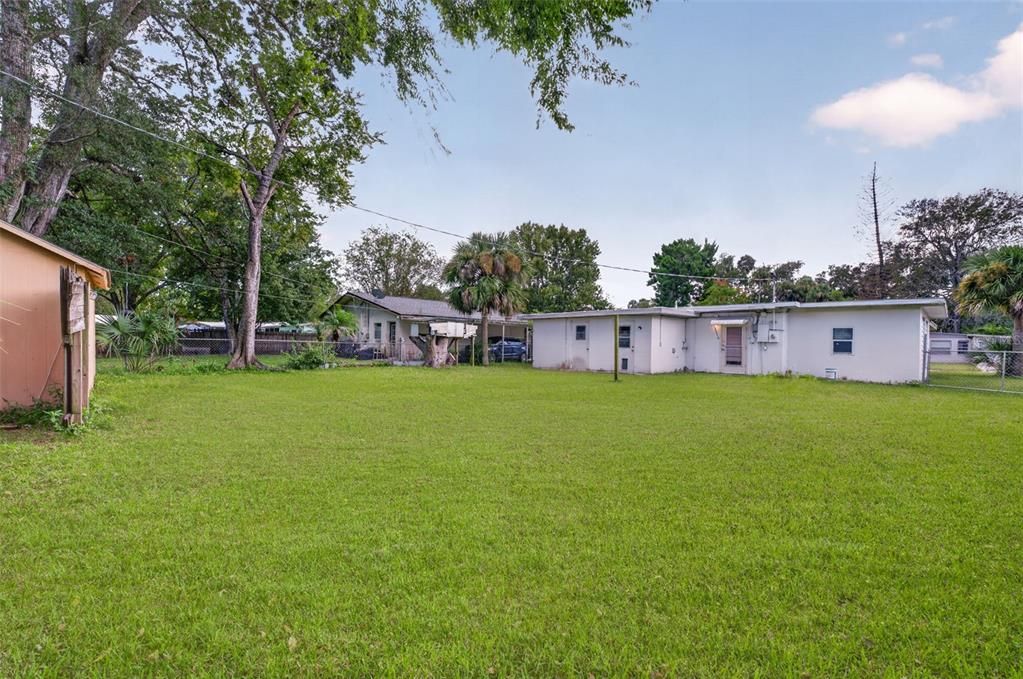 For Sale: $135,000 (2 beds, 1 baths, 928 Square Feet)