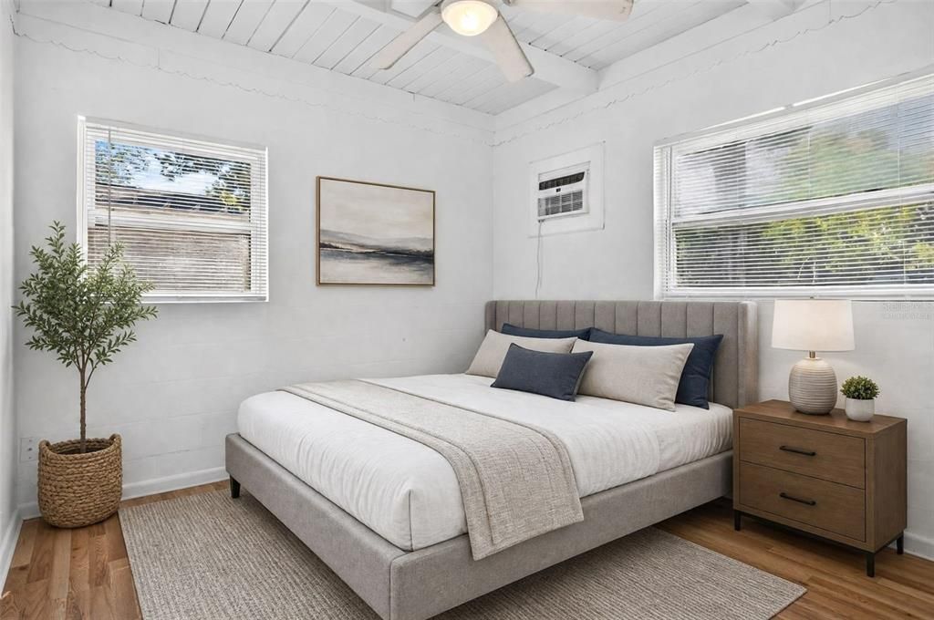 For Sale: $135,000 (2 beds, 1 baths, 928 Square Feet)