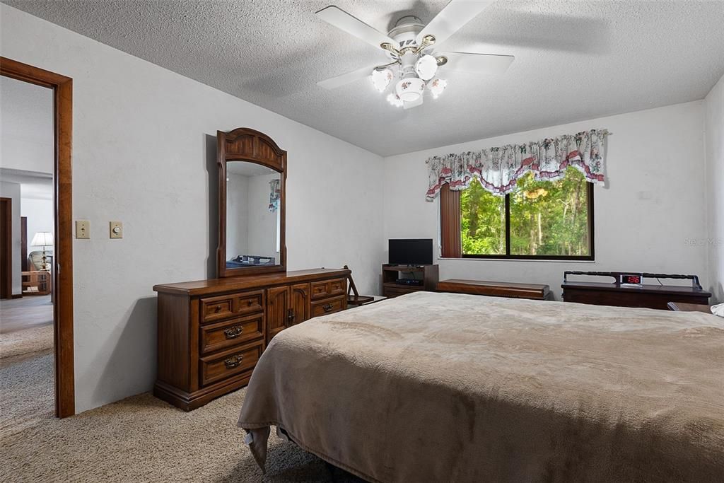 Active With Contract: $315,000 (4 beds, 2 baths, 1784 Square Feet)