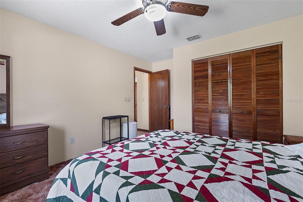 Active With Contract: $315,000 (4 beds, 2 baths, 1784 Square Feet)