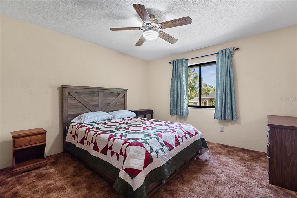 Active With Contract: $315,000 (4 beds, 2 baths, 1784 Square Feet)
