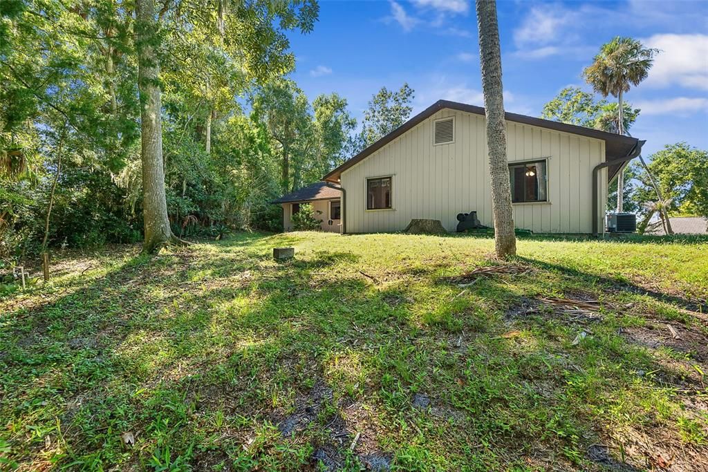 Active With Contract: $315,000 (4 beds, 2 baths, 1784 Square Feet)