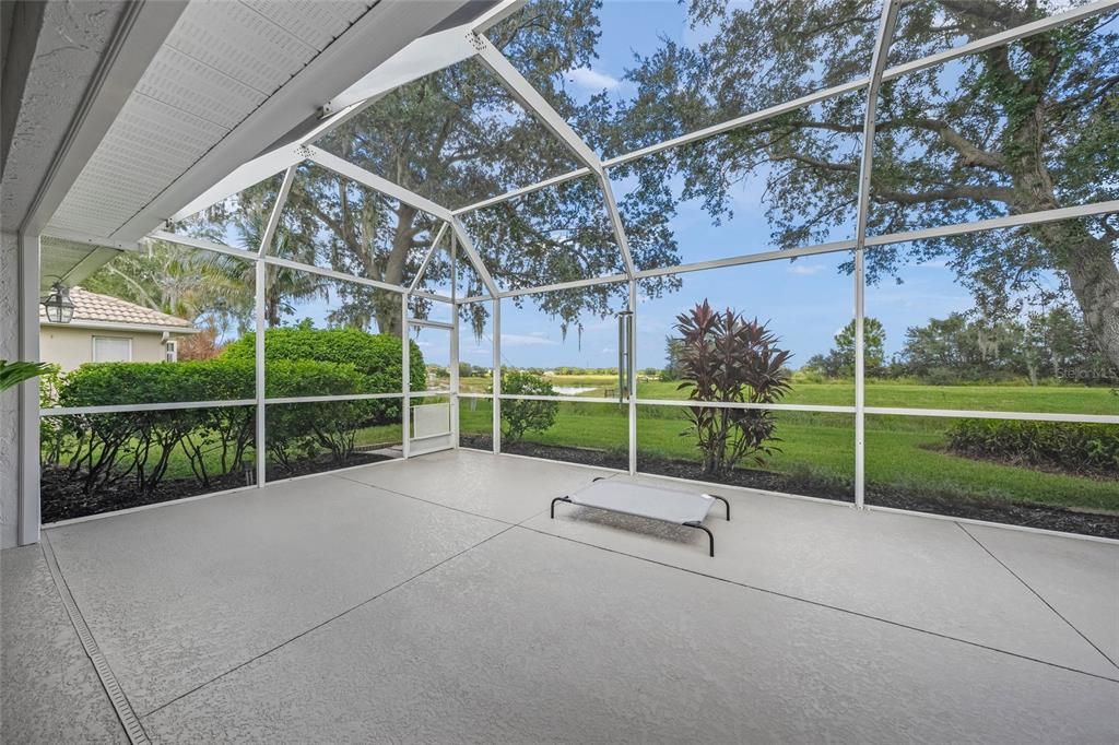 For Sale: $449,900 (2 beds, 2 baths, 1911 Square Feet)