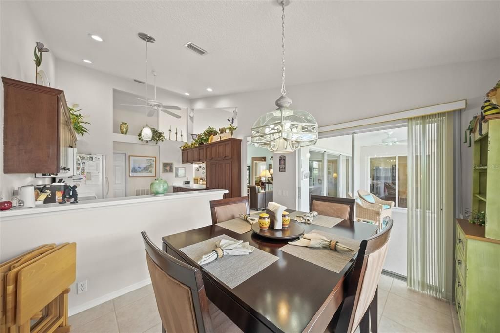 For Sale: $449,900 (2 beds, 2 baths, 1911 Square Feet)