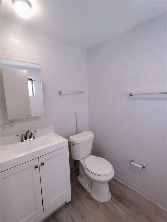 For Rent: $1,095 (0 beds, 1 baths, 550 Square Feet)