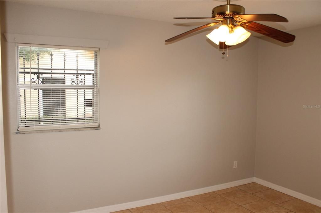 For Rent: $1,649 (3 beds, 1 baths, 1025 Square Feet)