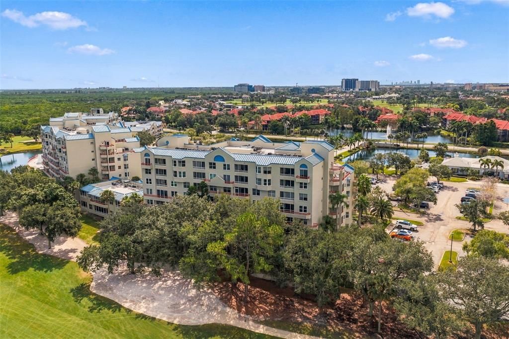 For Sale: $269,000 (2 beds, 2 baths, 1075 Square Feet)