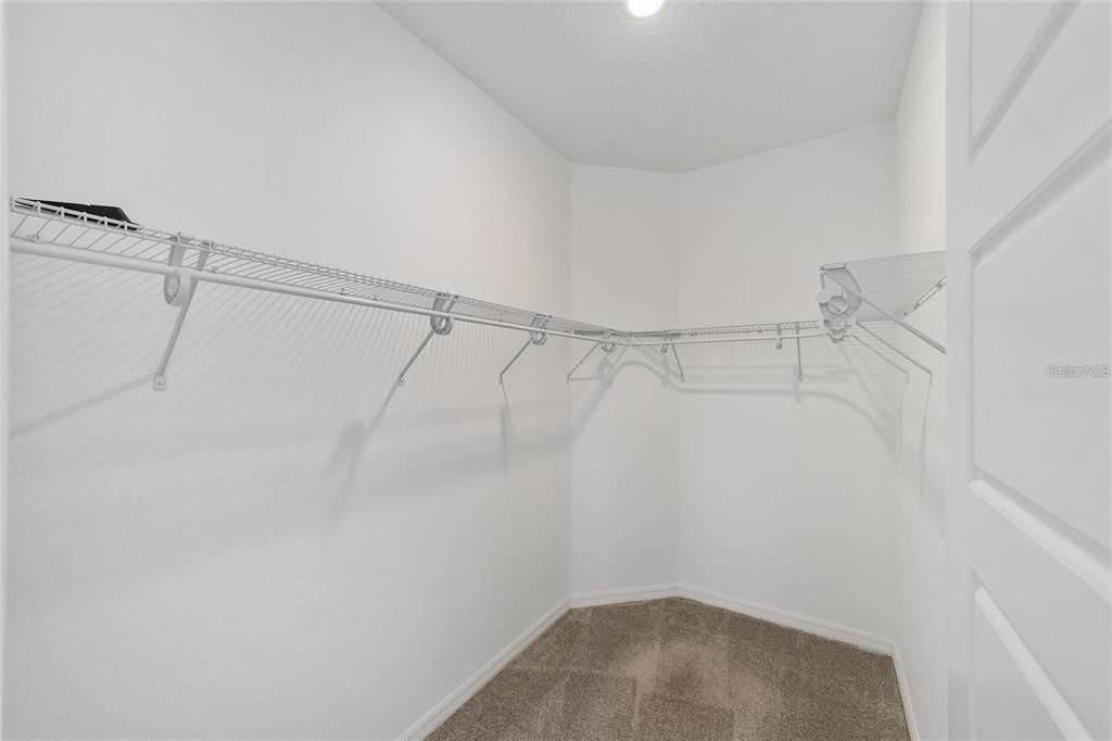 For Sale: $349,900 (2 beds, 2 baths, 1845 Square Feet)