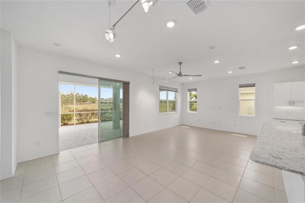 For Sale: $349,900 (2 beds, 2 baths, 1845 Square Feet)