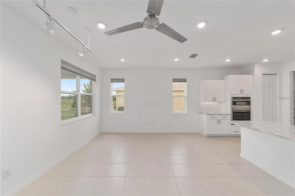 For Sale: $349,900 (2 beds, 2 baths, 1845 Square Feet)